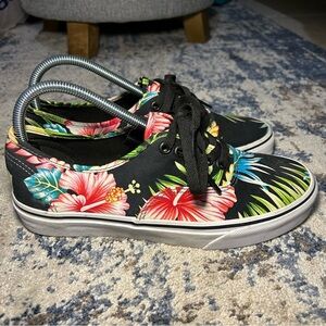 Vans Black & Red Floral Hawaiian Lace-Up Sneakers Size 9 Women’s